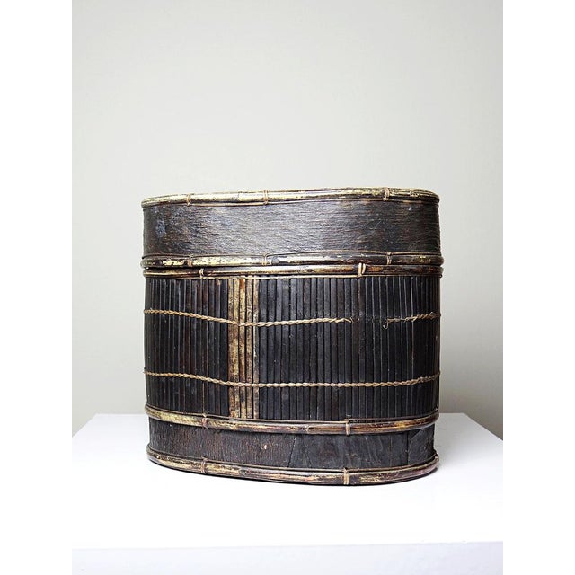 Antique Indonesian Tampung Box in Bamboo and Leaf, 1890s For Sale - Image 6 of 13
