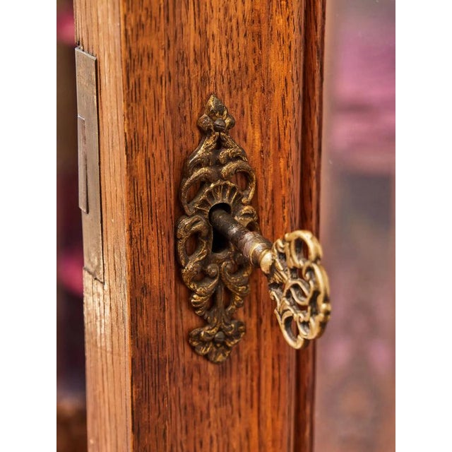Antique Bookcase in Oak For Sale - Image 4 of 14