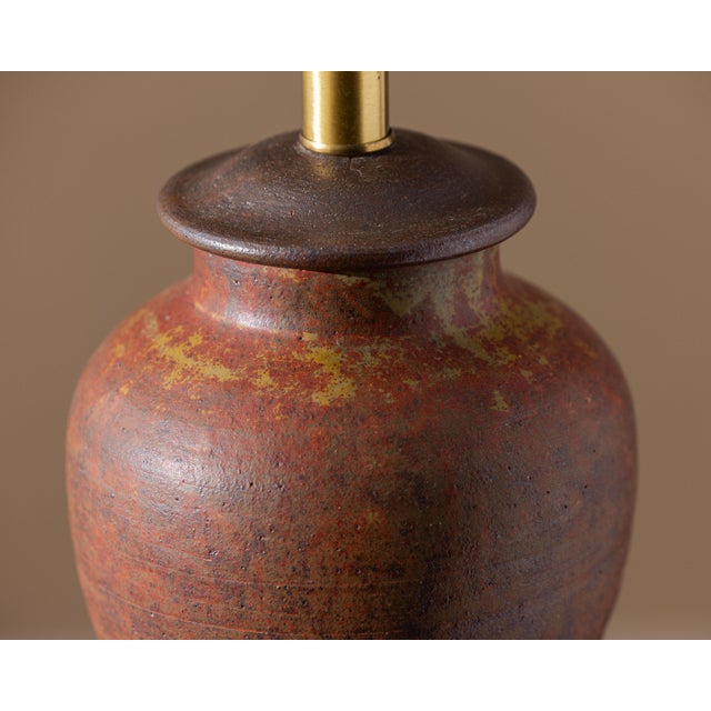 Metal Mid-Century Signed Petzold Studio Pottery Ceramic Lamp (1973) For Sale - Image 7 of 9