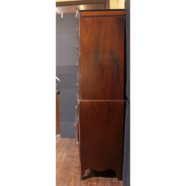 Early 19th Century Circa 1800 Georgian Bowfront Mahogany Chest on Chest For Sale - Image 5 of 12