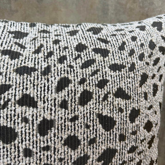 Contemporary Leopard Spot Woven Cushion Cover For Sale - Image 3 of 11