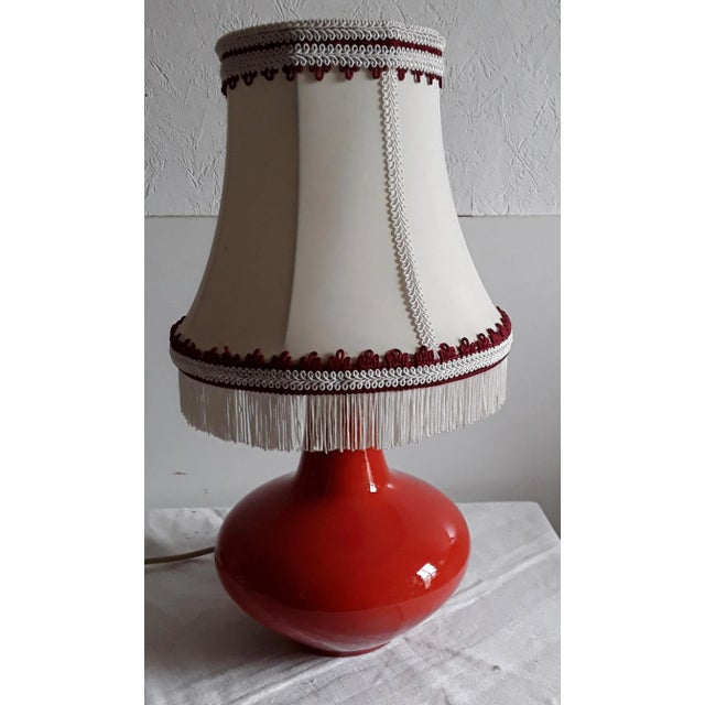 1970s Vintage Ceramic Table Lamp with Orange Base and Beige Fabric Shade by Fürst Adolf Werkstätte for Kunstkeramik Bückeburg, 1970s For Sale - Image 5 of 5