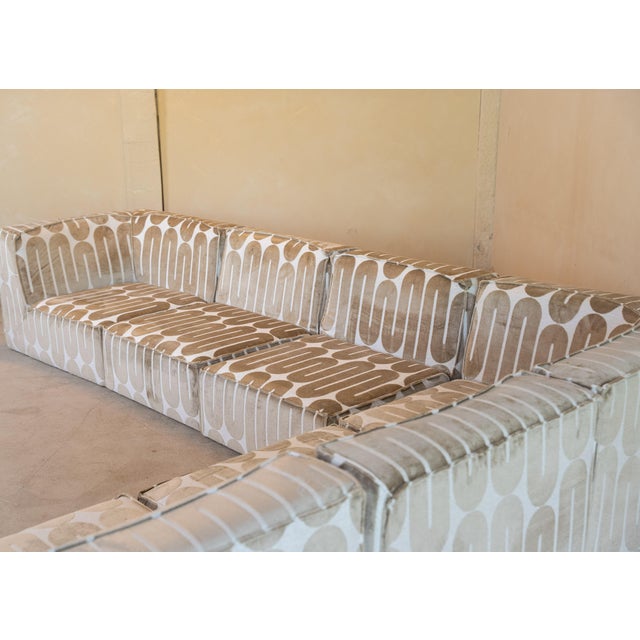 Beige Vintage Modulair Sofa in Geometric Velvet Fabric, 1970s, Set of 7 For Sale - Image 8 of 18