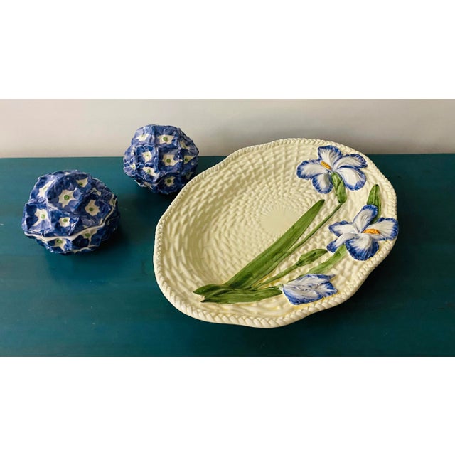 Ceramic Italian Mid 20th Century Majolica Blue and White Rounded Boxes-Set of 2 For Sale - Image 7 of 12