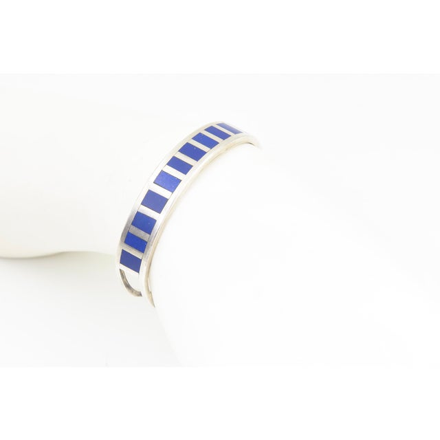 Late 20th Century Geometric Sterling Silver and Lapis Lazuli Inlay Cuff Bracelet For Sale - Image 9 of 9