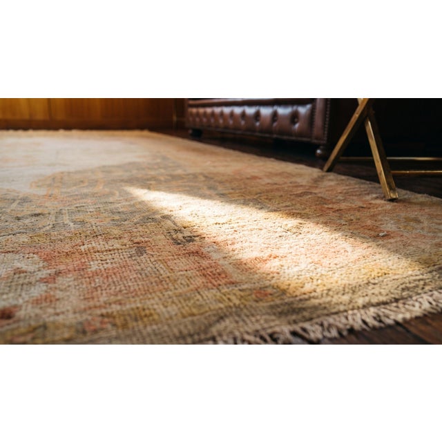 Textile 1890s Ivory Medallion Decorative Antique Turkish Oushak Rug 15'6" X 18' Handknotted Wool Carpet For Sale - Image 7 of 9