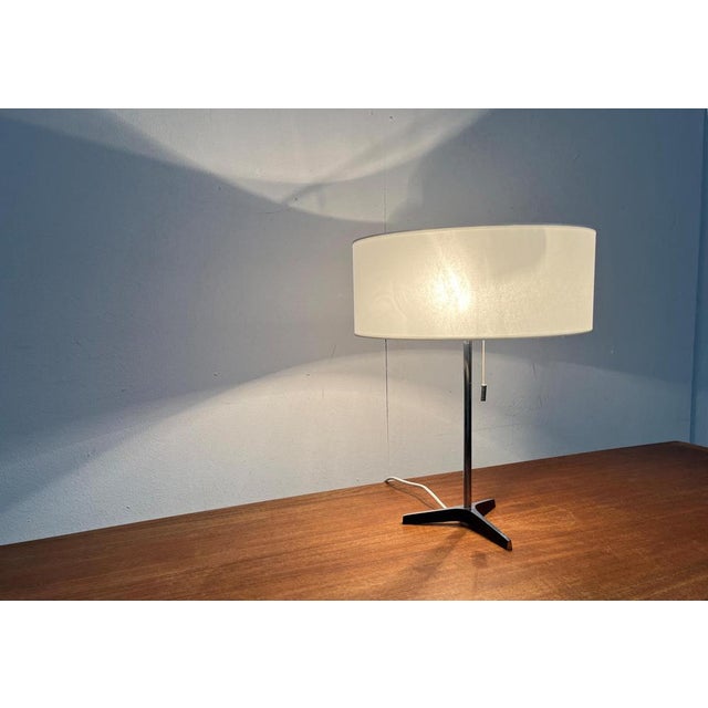 White Mid-Century Space Age Minimalist Tripod Table Lamp, 1960s For Sale - Image 8 of 18