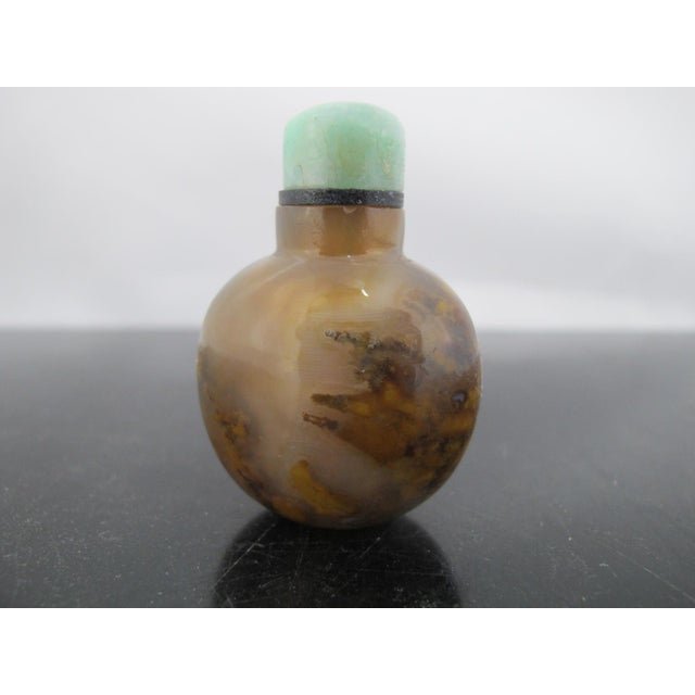 Chinese Antique Chinese Shadow Agate Green Jade Stopper Snuff Bottle For Sale - Image 3 of 9