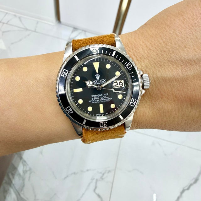 Brand: Rolex Gender: Mens Metal Type: Stainless Steel Diameter: 40.00 mm Weight: 77.34 grams ROLEX Gent's stainless steel,...