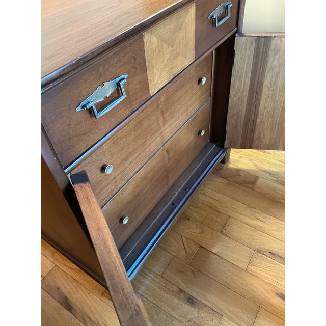 Mid-Century Modern Side Chest Cabinet Chest of Drawers, Circa 60s For Sale - Image 10 of 10