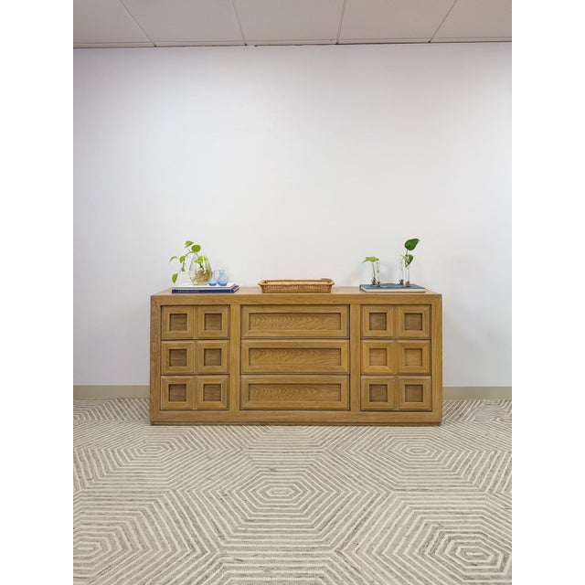 Tan Mid 20th Century Thomasville Blonde Oak 9-Drawer Dresser Vintage Bedroom Storage For Sale - Image 8 of 15