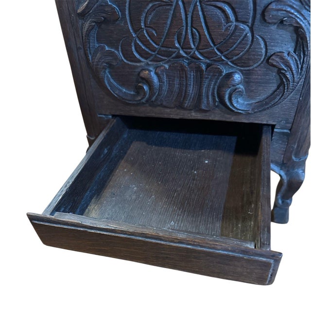 Wood Louis XVI Table Top Box in Walnut, Late 18th Century For Sale - Image 7 of 7