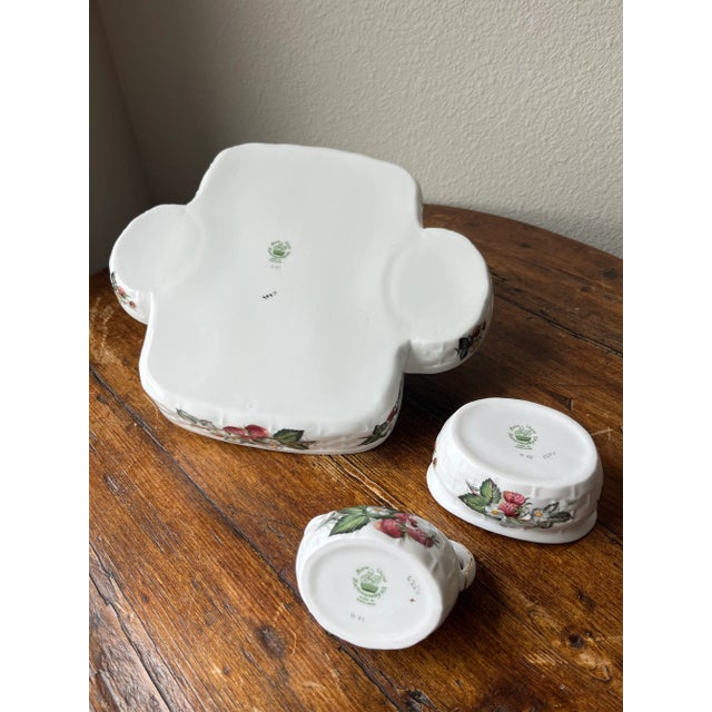 Vintage Hammersley Sugar and Creamer Basket Tray Set Strawberry Ripe Pattern- 3 Pieces For Sale - Image 9 of 10