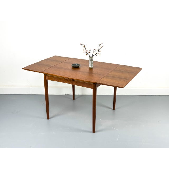 Extendable Teak Dining Table from Hundevad & Co., 1960s For Sale - Image 9 of 17