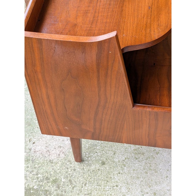Kipp Stewart for Drexel Declaration Mid Century 2-Tier Nightstand. For Sale - Image 9 of 13