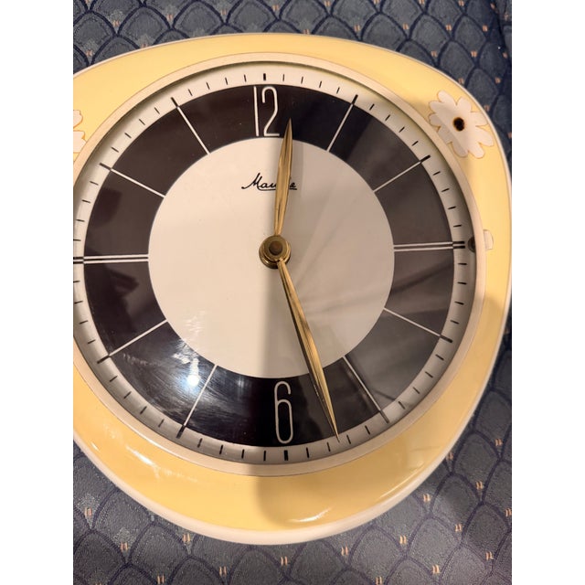 Vintage Mauthe German Ceramic Wall Clock 1950s Yellow Daisy MCM Working 10x9 For Sale - Image 4 of 10