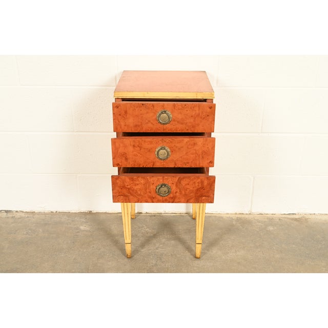 1940s Romweber Style French Regency Louis XVI Burl Wood and Parcel Painted Three-Drawer Bedside Chest, Circa 1940s For Sale - Image 5 of 16