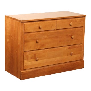 Ethan Allen 'Country Colors' Maple Chest of Drawers For Sale