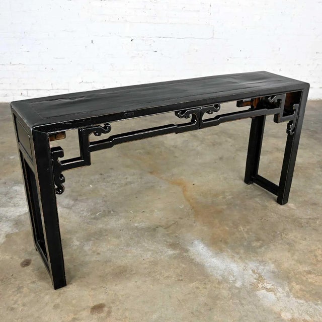 Asian Chinoiserie Distressed Black Finish Alter Style Sofa Console Table For Sale - Image 4 of 13