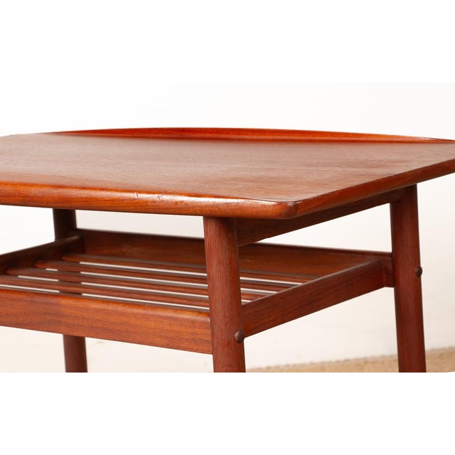 Teak Model PJ 107 Coffee Table with 2 Levels by Grete Jalk for Poul Jeppesen, 1960s For Sale - Image 12 of 16
