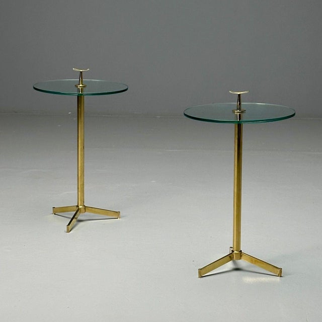 Italian Mid-Century Modern Style, Martini Side or End Tables, Brass, Glass Pair of modern occasional tables from 21st-...