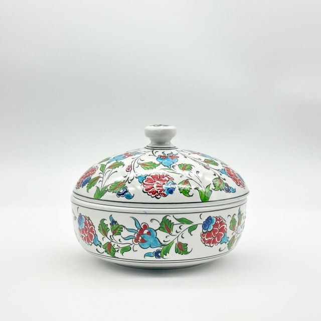 Ceramic Handmade Ceramic Lidded Trinket Box & Jewelry Bowl – Colorful Floral “Bonbonniere” Style Decorative Container For Sale - Image 7 of 9
