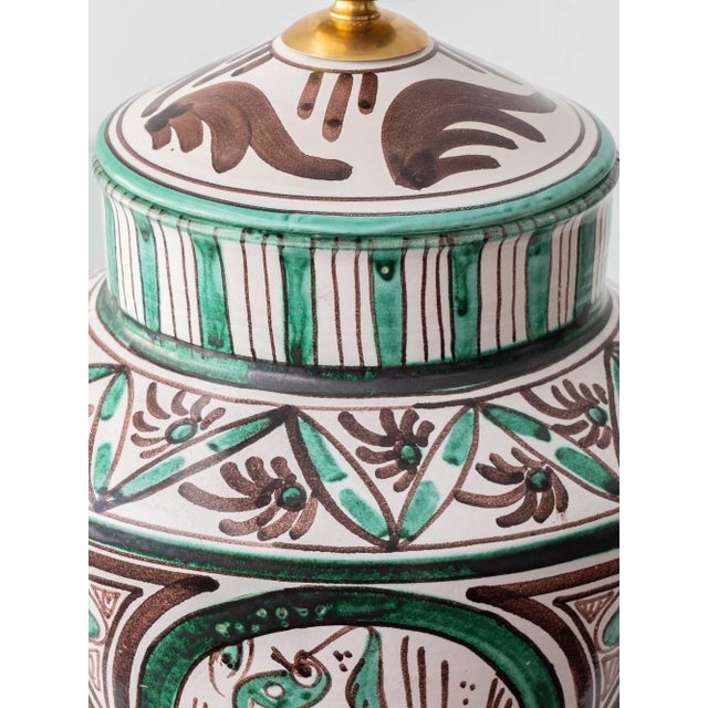Mid-20th Century Spanish Revival Green Ceramic Table Lamp with Silk Shade, 1970s For Sale - Image 17 of 18