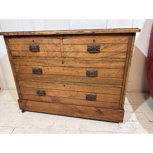 Edwardian Chest of Drawers in Oak, 1910 For Sale - Image 11 of 12