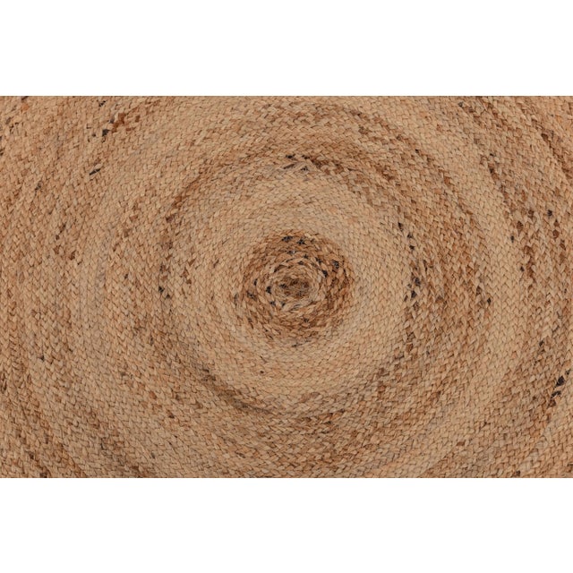 Yellow Round Jute Scallop Rug - 4'x4' For Sale - Image 4 of 7