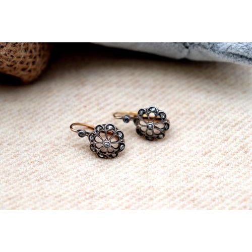 Gold and Silver Earrings with Cutouts, Set of 2 For Sale - Image 5 of 6