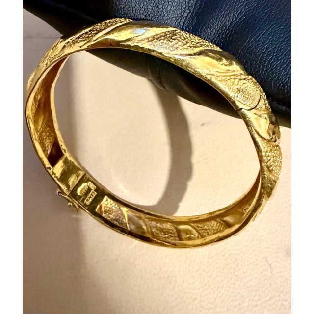 VINTAGE 24 Karat Yellow Pure Gold 27.5 Gm SMALL Bangle Bracelet, Openable For Sale In New York - Image 6 of 18