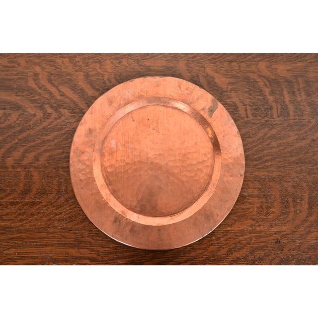 Copper Roycroft Style Arts & Crafts Hammered Copper Charger Plate or Tray For Sale - Image 8 of 11