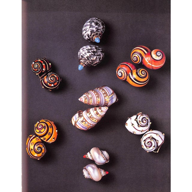 Traditional "The Windsor Style" 1988 Menkes, Suzy For Sale - Image 3 of 12