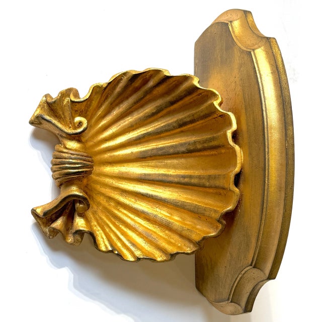 Pair talian Carved Giltwood Shell Motif Wall Brackets, Attributed to Palladio For Sale - Image 9 of 12