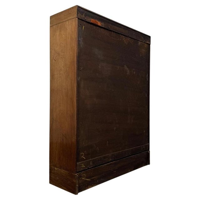 Antique Early 20th Century Mahogany Bookcase in the style of Globe-Wernicke For Sale - Image 9 of 11