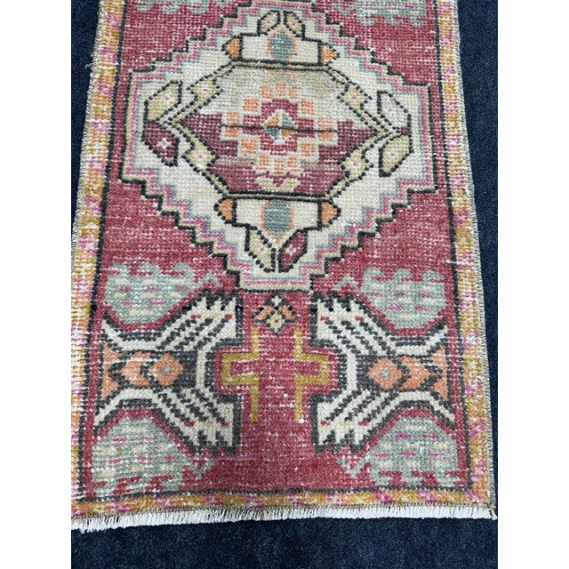 Contemporary Turkish Yastik Rug 1'7" x 2'11" For Sale - Image 3 of 5