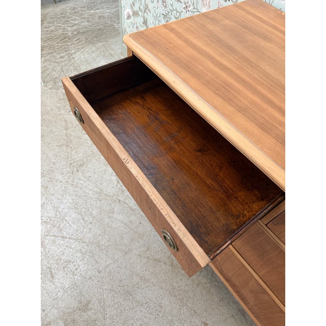 Wood Large Art Deco Chest of Drawers in Mahogany and Ash, 1930s For Sale - Image 7 of 18