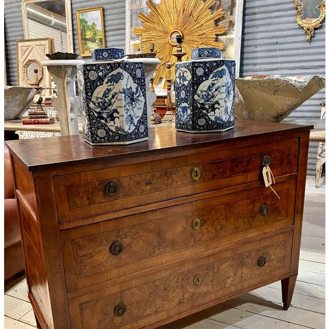 Pair of Chinese blue and white porcelain lidded tea caddies, hexagonal form, honorific Kangxi style six character mark...