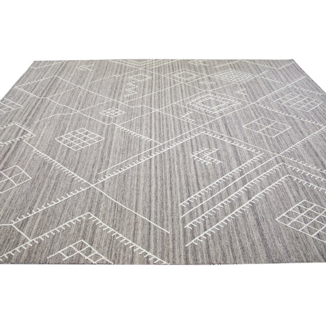2020s Apadana's Nantucket Collection Flatweave Kilim Coastal Designed Gray Wool Rug For Sale - Image 5 of 12