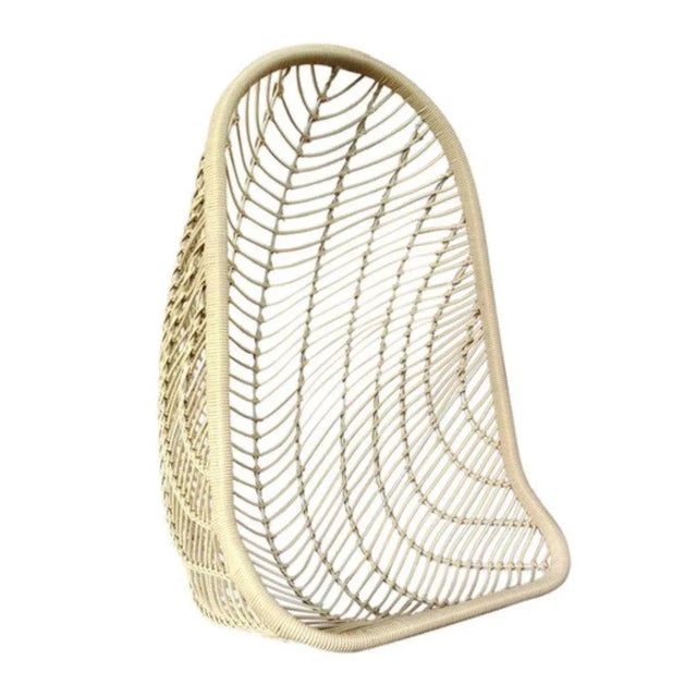 Discover the perfect seating solution for any space with the Nest Outdoor Hanging Chair! Whether outdoors or under cover,...