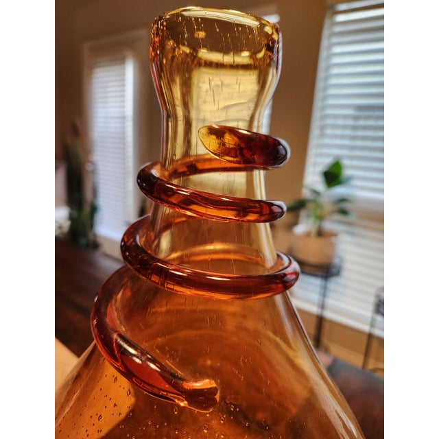 Large 15" 6lb Bullicante Amber vase A magnificent example of mid-century Venetian craftsmanship: a 15-inch tall, heavy-...