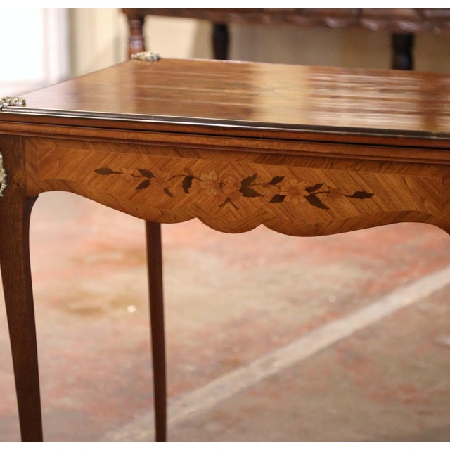 19th Century French Louis XV Inlaid Walnut & Bronze Folding Game Table With Felt For Sale In Dallas - Image 6 of 12