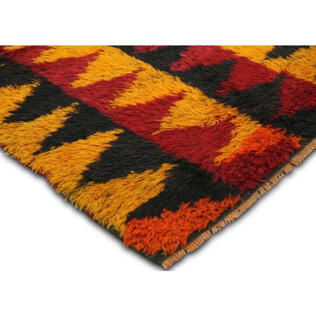 Traditional 1960s Turkish Tulu Rug For Sale - Image 3 of 6