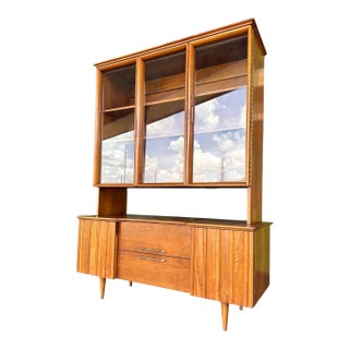 1960s Mid Century Modern 2pc Hutch Display Cabinet For Sale
