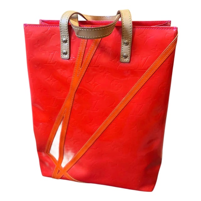2002 Louis Vuitton Red Vernis Patent Leather Reade Tote Bag by Robert Wilson For Sale