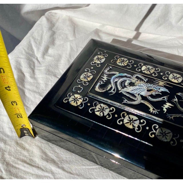 Black Antique Korean Mother-of-Pearl Inlaid Lacquer Smoking Box – Wabi Sabi Phoenix Motif For Sale - Image 8 of 8