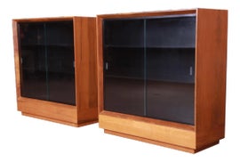 Example of Gilbert Rohde Shelving