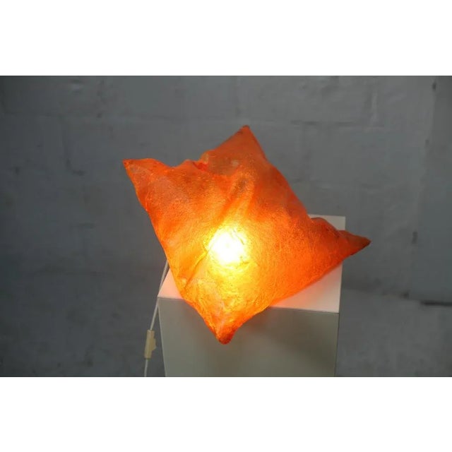 Lamp, luminous sculpture in the shape of a cushion. Signed Hajime Goto, Japan, 1983. European European electrification....