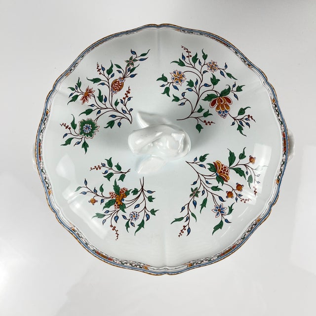 Round Rouen Sainfoin Model Soup Tureen from Gien, 1990 For Sale - Image 14 of 17