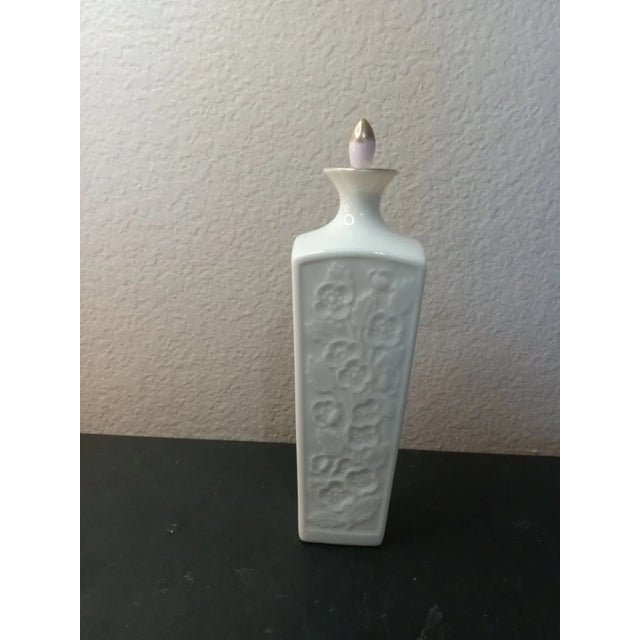 1980s 1980s Lenox Usa Embossed Floral Perfume Bottle For Sale - Image 5 of 5